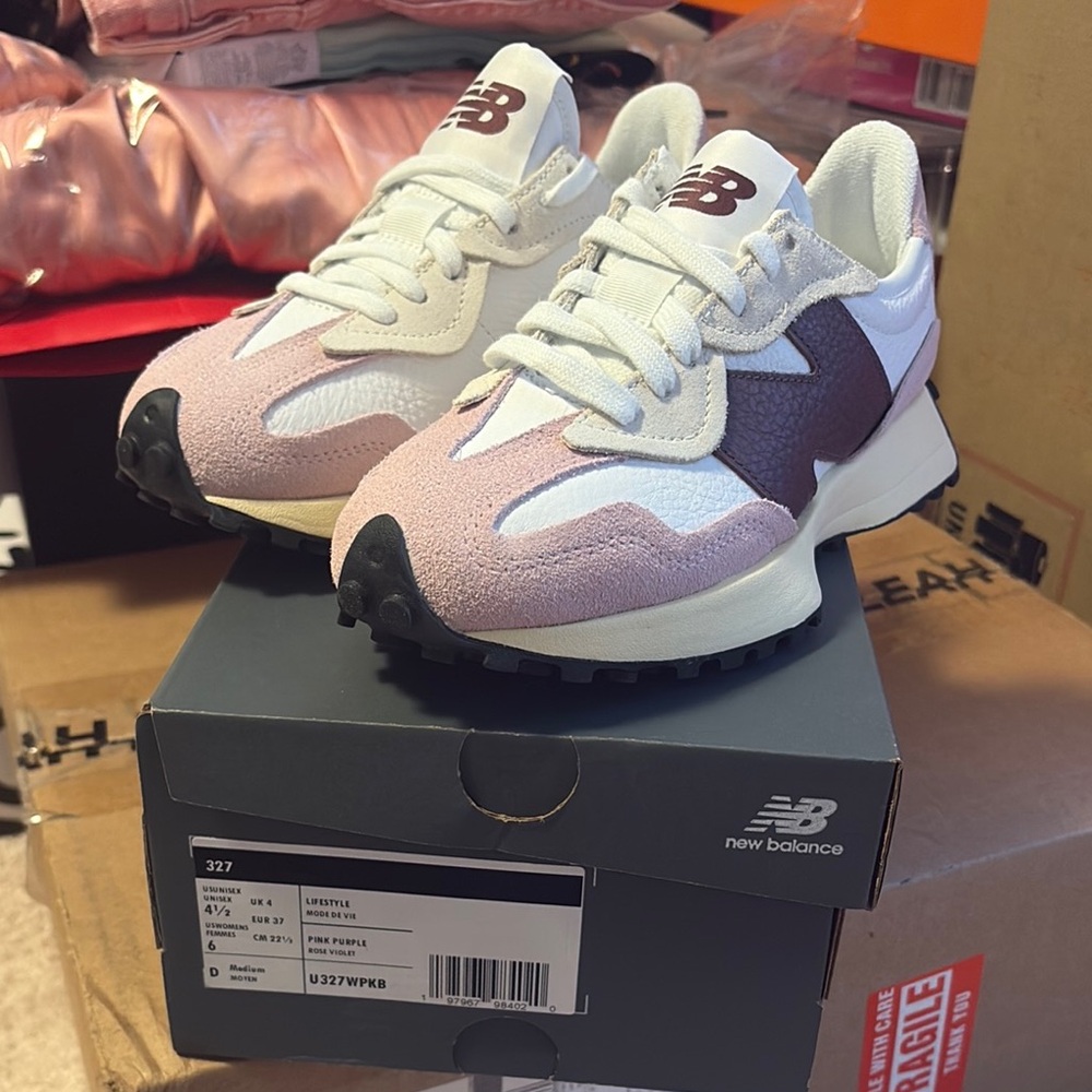 New Balance Pink and White Sneakers Retro-Inspired Design